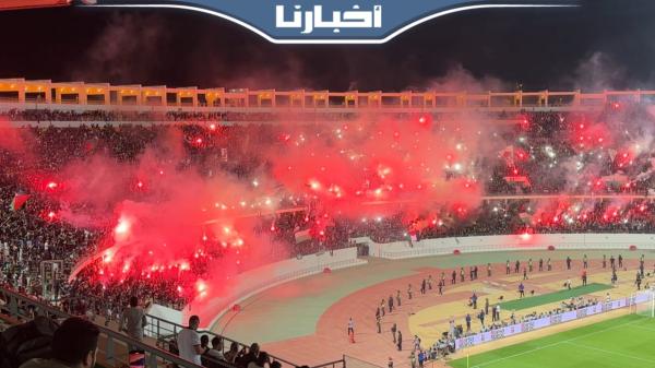 كراكاج خيالي لجماهير الرجاء بملعب أكادير الكبير